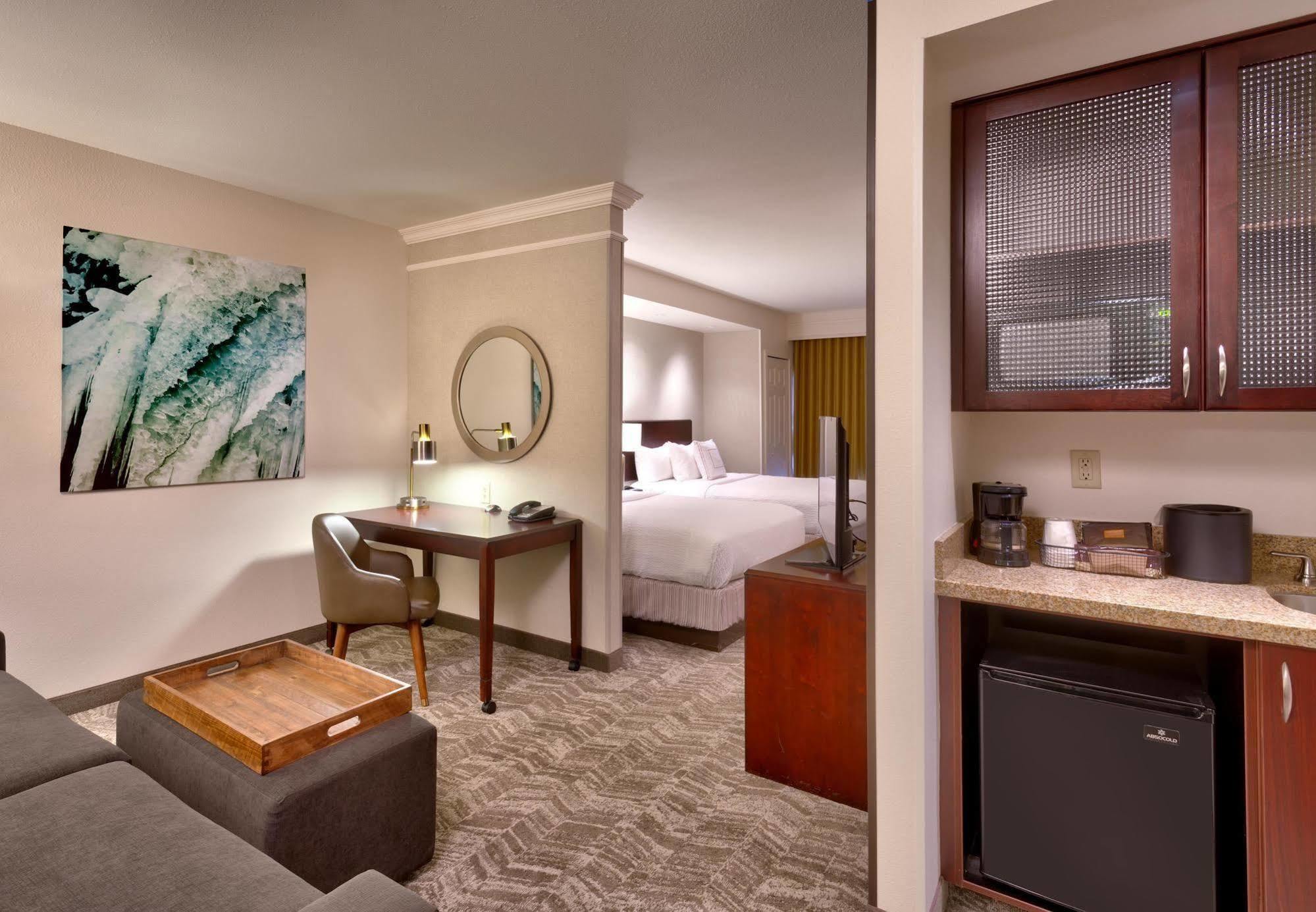 Springhill Suites Lehi At Thanksgiving Point Экстерьер фото
